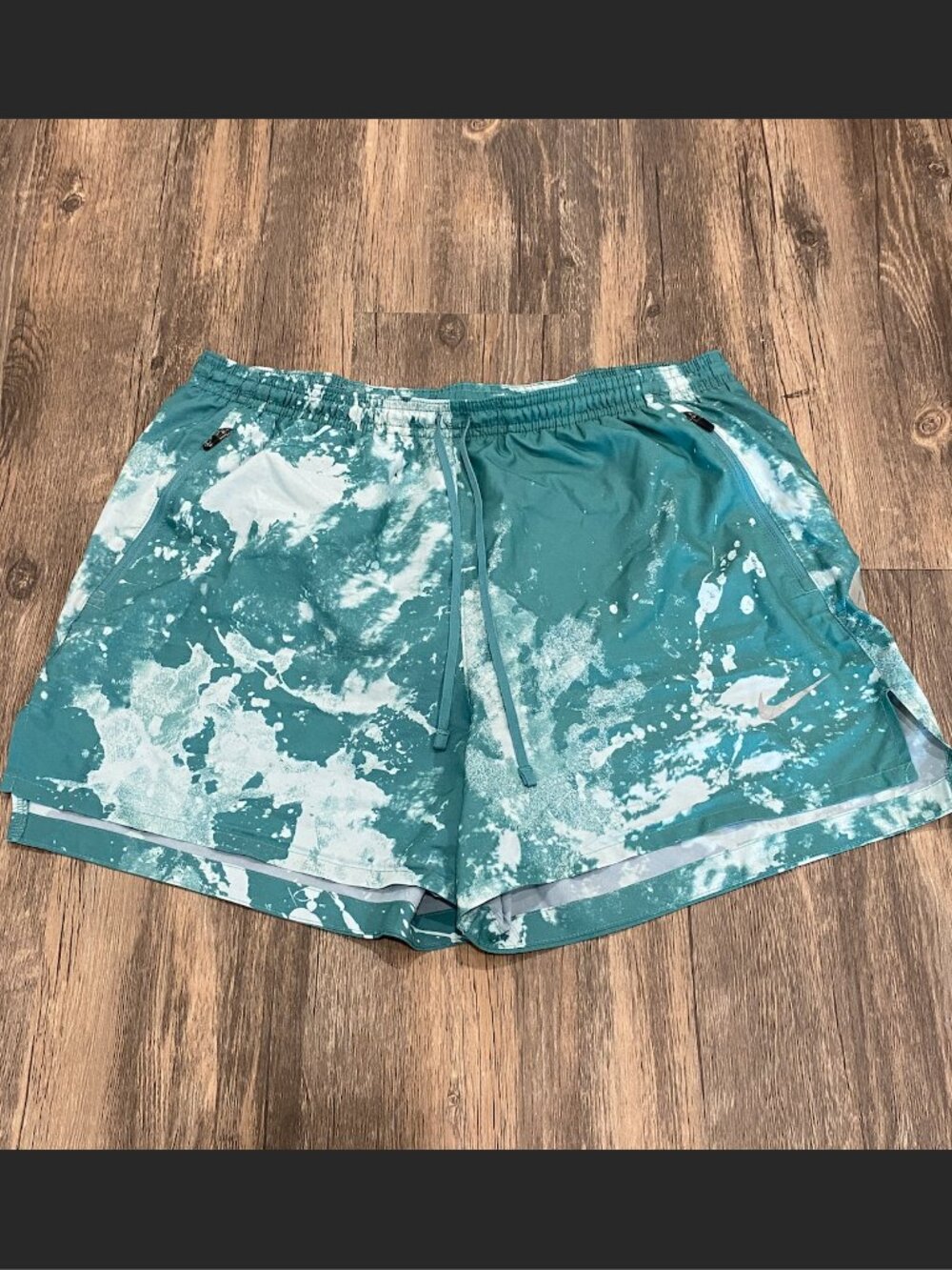 Nike 2-in-1 Run Division Stride Blue Splatter Print Shorts Size M
